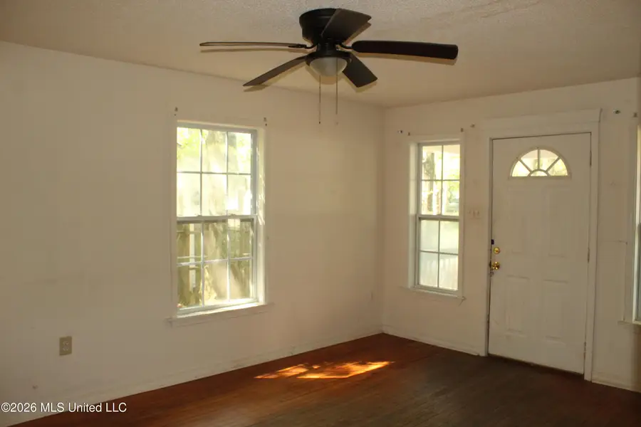 1110 Williams Street, Pascagoula, MS 39567 - #3