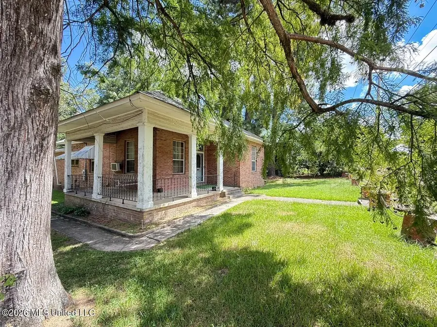 703 Avenue E, McComb, MS 39648 - #3