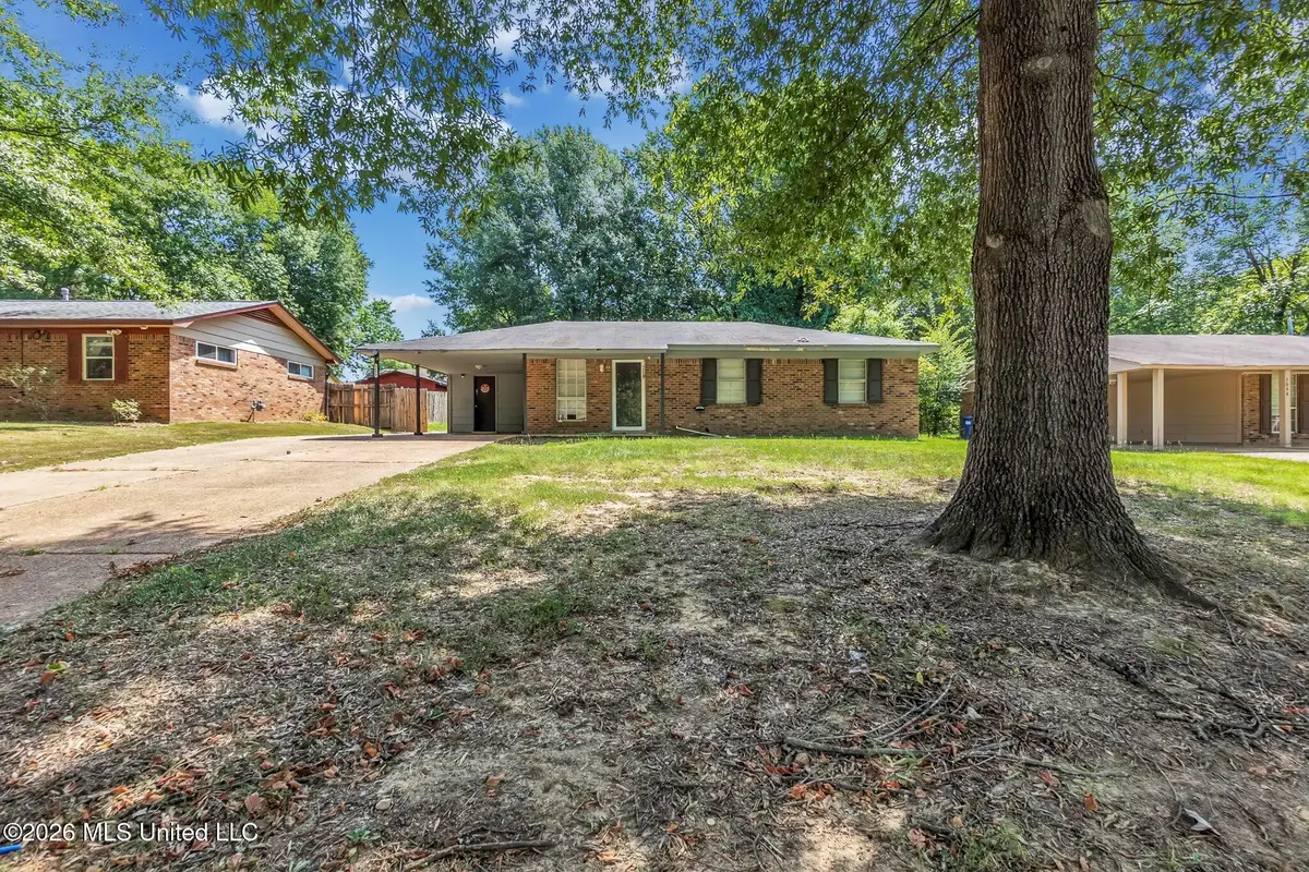 5698 Crestwood Drive, Horn Lake, MS 38637 - #1