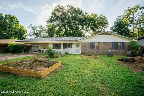 2044 Country Club Drive, Yazoo City, MS 39194