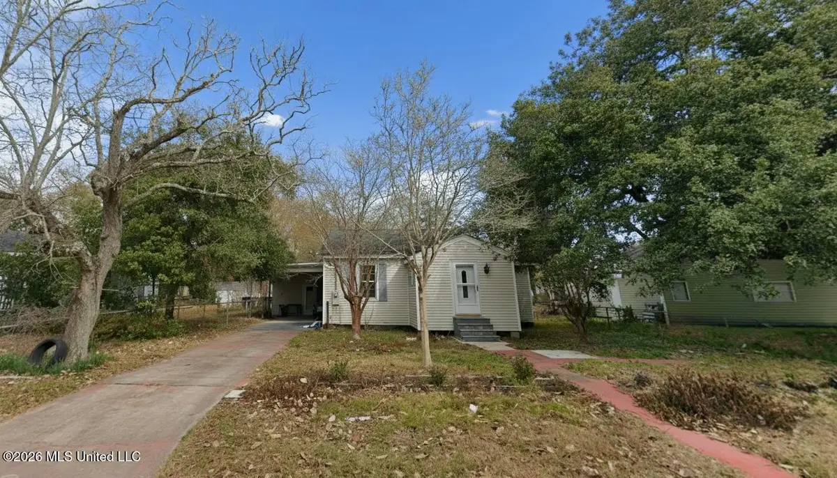 2215 Taft Avenue, Pascagoula, MS 39567 - #1