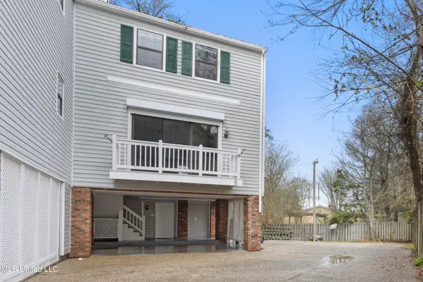 255 E Scenic Drive, Pass Christian, MS 39571