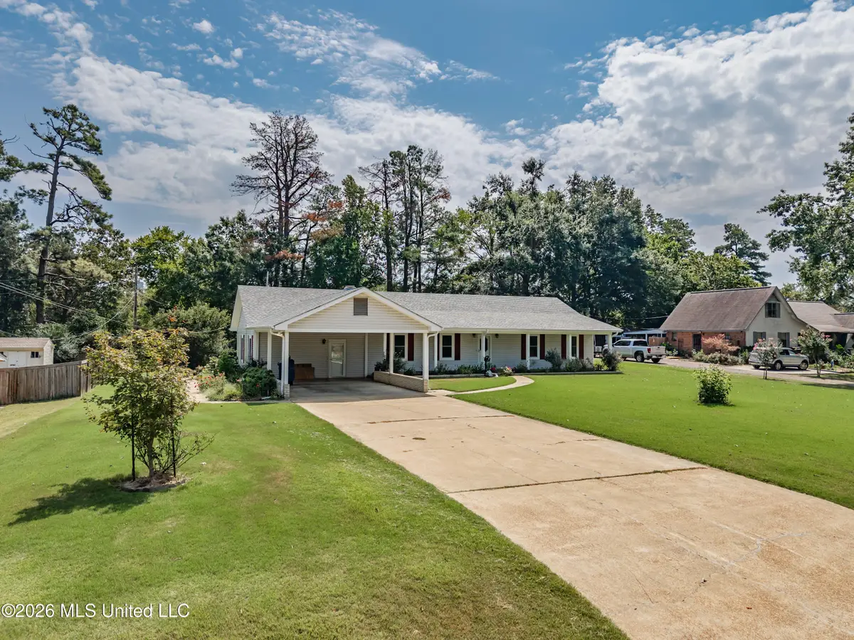 147 Hemlock Road, Batesville, MS 38606 - #1