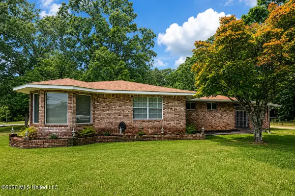 709 Hillcrest Loop, Petal, MS 39465