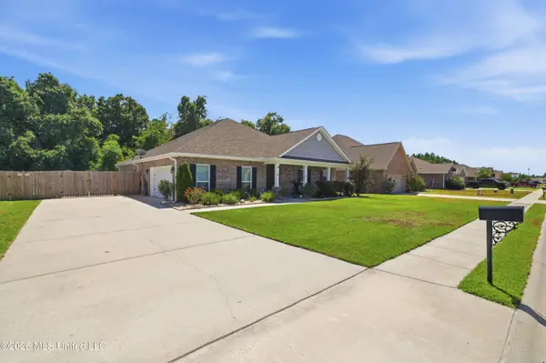 6417 Chickory Way, Ocean Springs, MS 39564