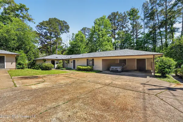 5702-5704 Orchard View Drive, Jackson, MS 39211