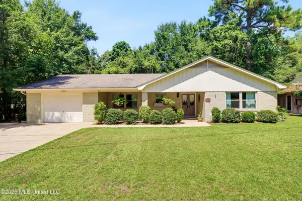 6645 Golf Club Drive, Diamondhead, MS 39525