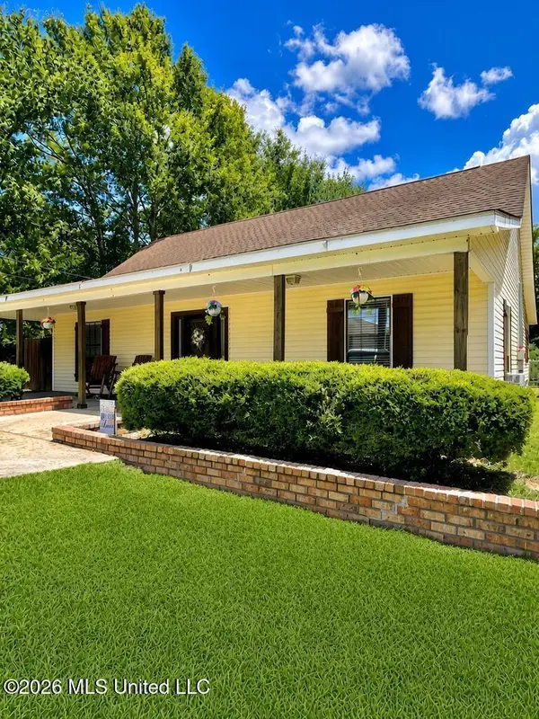 301 Ridgeview Drive, Carriere, MS 39426