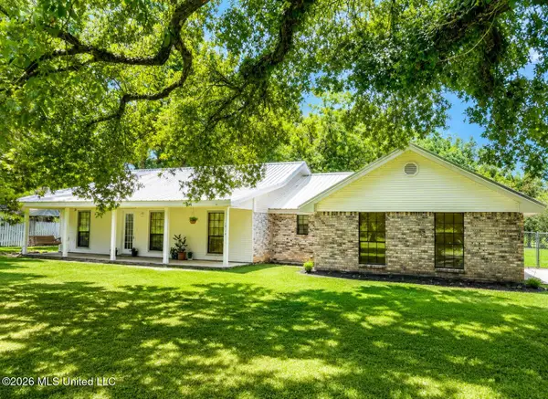 1119 S Beech Street, Picayune, MS 39466