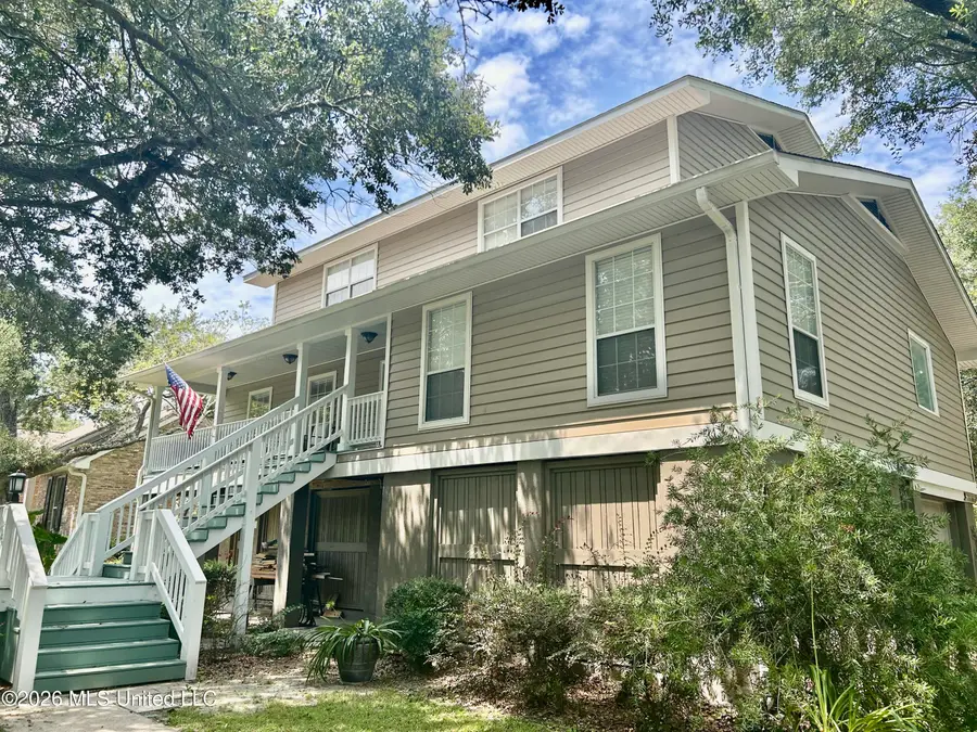2421 Washington Avenue, Pascagoula, MS 39567 - #3