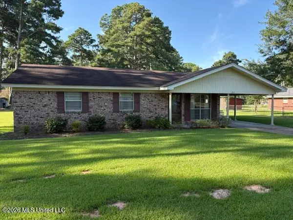 104 N Pine Ridge Drive, Forest, MS 39074