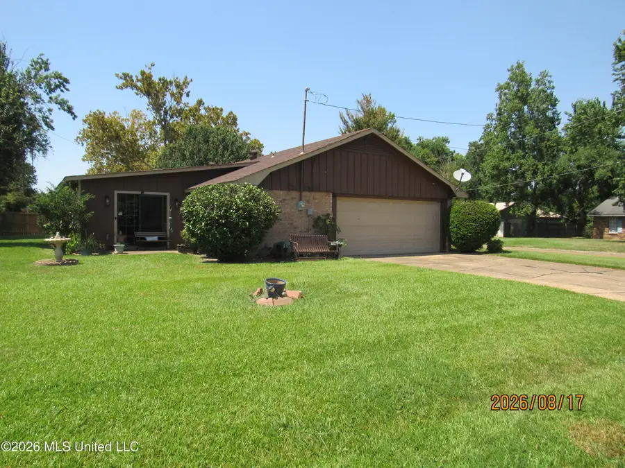 2345 E Clubview Circle, Yazoo City, MS 39194 - #3