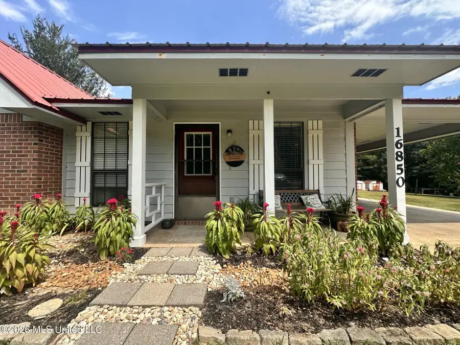 16850 E John C Stennis Drive, Louisville, MS 39339 - #2