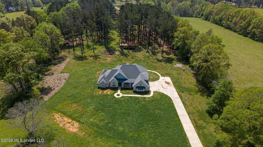 744 Georgetown Street, Hazlehurst, MS 39083 - #2
