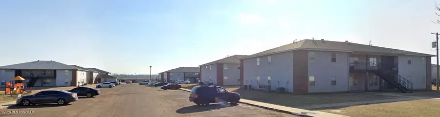 1300 Roosevelt Avenue, Greenwood, MS 38930 - #2