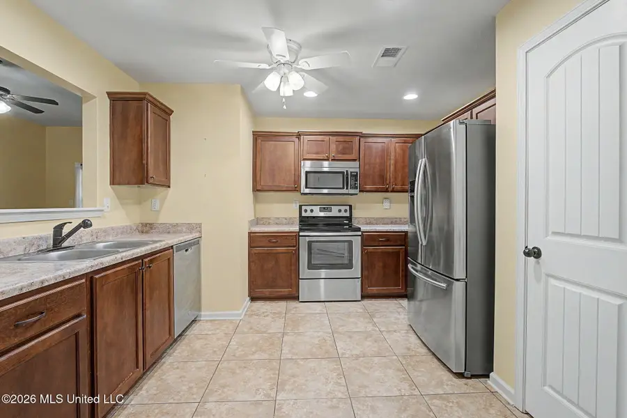 7904 Silverbell Street, Southaven, MS 38671 - #2