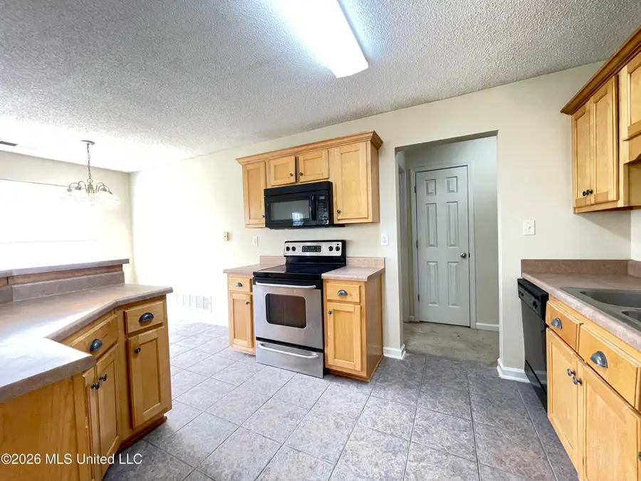 1158 Warwick Place, Southaven, MS 38671 - #3