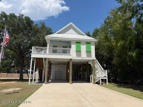 231 Leonhard Avenue, Bay Saint Louis, MS 39520