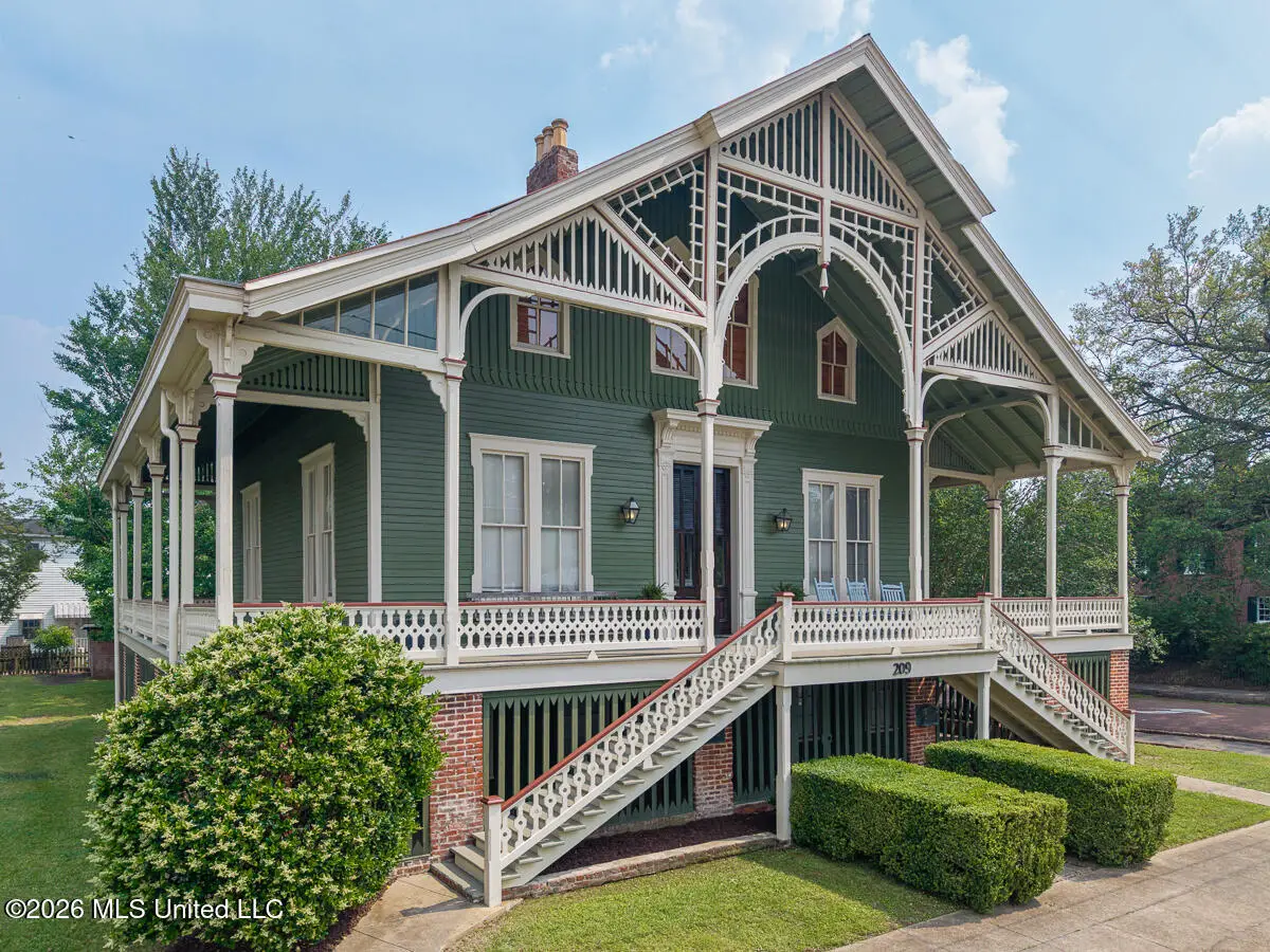 209 S Broadway Street, Natchez, MS 39120 - #1