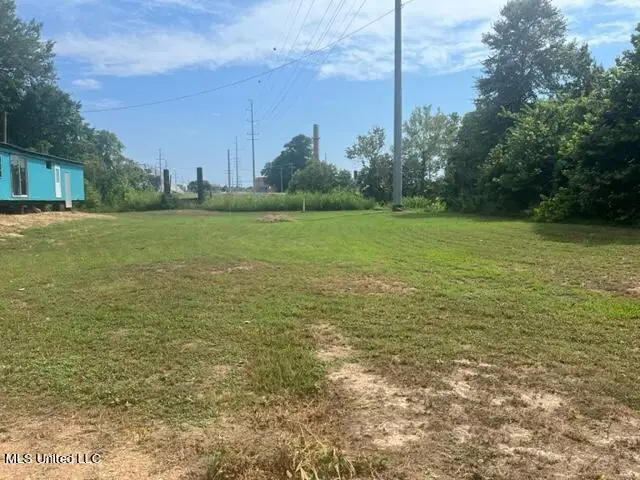 1505 W Claiborne Avenue, Greenwood, MS 38930 - #1