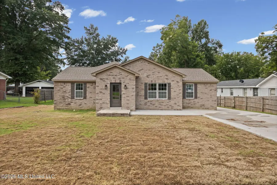709 Coleman Avenue, Holly Springs, MS 38635 - #3