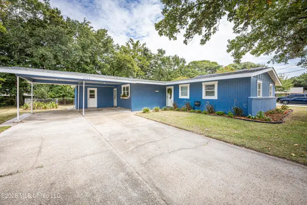 2717 Pinewood Avenue, Pascagoula, MS 39567