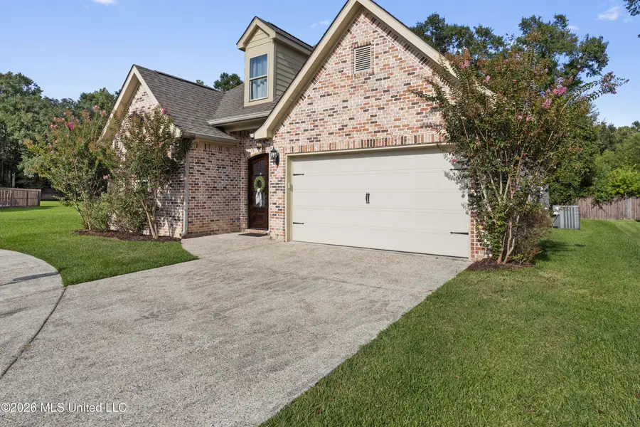 3912 Acadian Village Drive, Ocean Springs, MS 39564 - #2