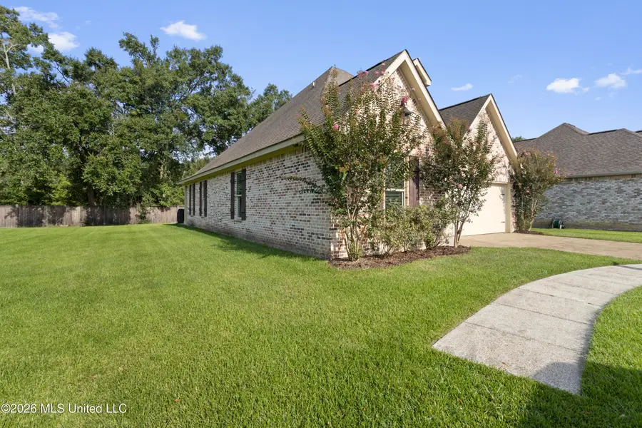 3912 Acadian Village Drive, Ocean Springs, MS 39564 - #3