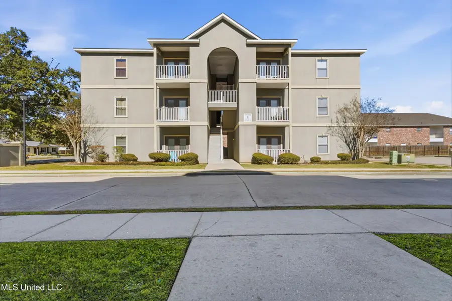 310 Holcomb Boulevard, Ocean Springs, MS 39564 - #2