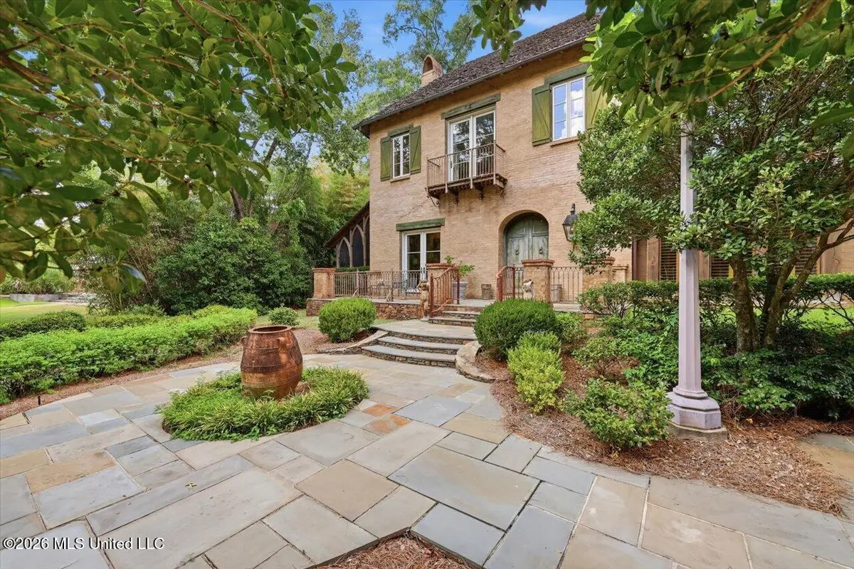146 Ridge Drive, Jackson, MS 39216 - #1