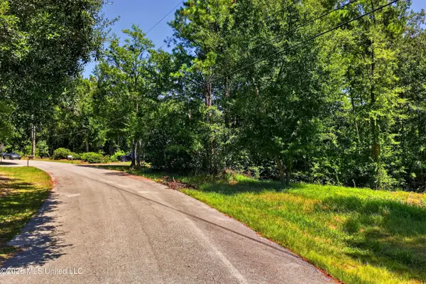 Bahama Drive, Gautier, MS 39553