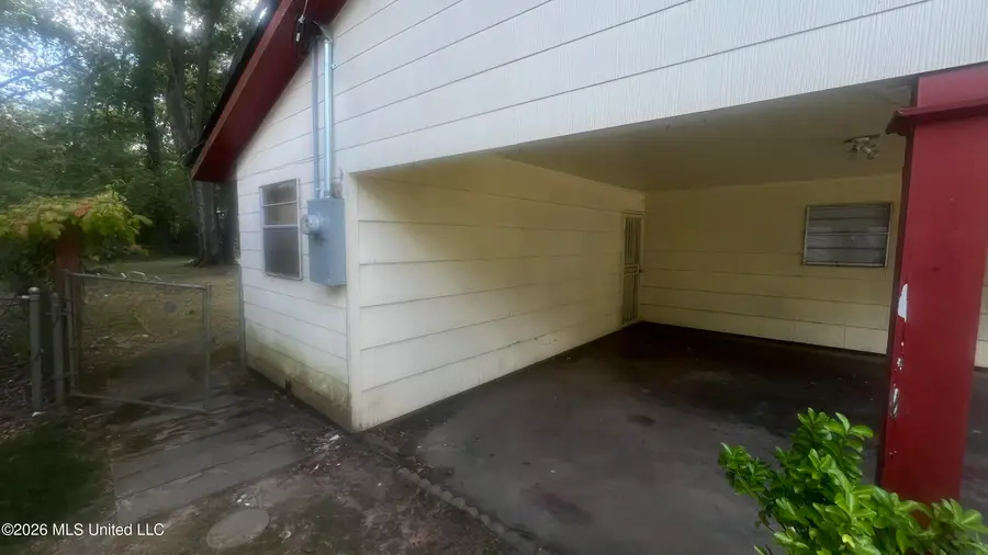 3222 Lakewood Drive, Jackson, MS 39212 - #2