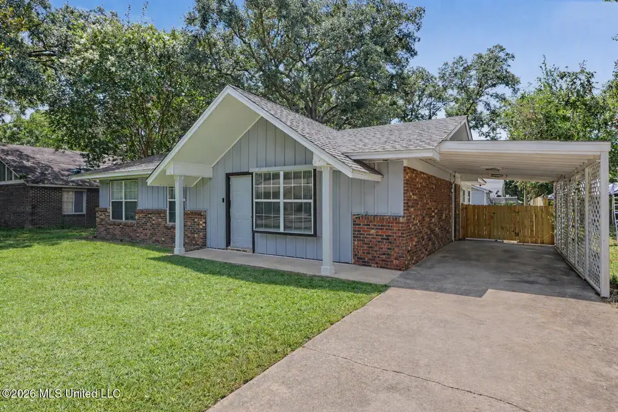 1537 S 10th Street, Ocean Springs, MS 39564 - #2