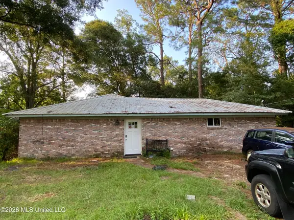 10300 Charpentier Drive, Moss Point, MS 39562