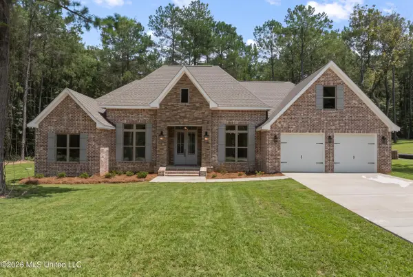 6 Shadow Ridge Drive, Laurel, MS 39443