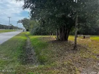 214 S Central Avenue, Waveland, MS 39576 - #1
