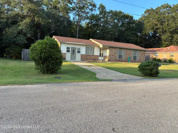 3201 Riverbend Road, Moss Point, MS 39562