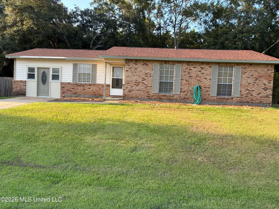 3201 Riverbend Road, Moss Point, MS 39562 - #3