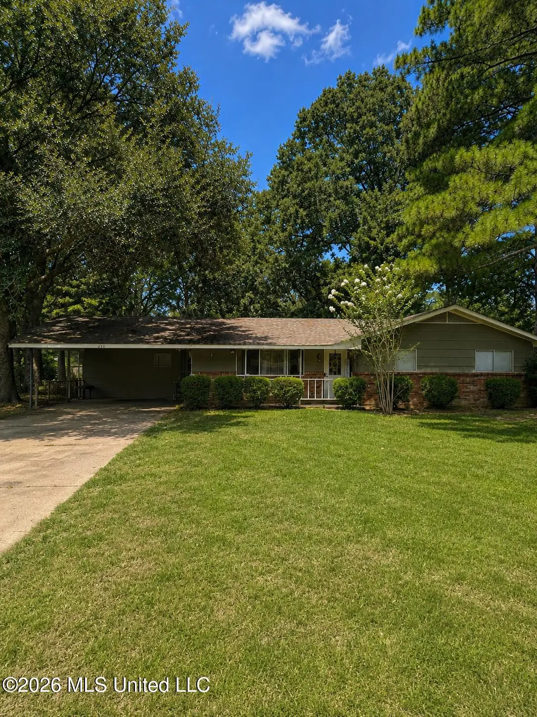 260 S Canton Club, Jackson, MS 39211 - #1