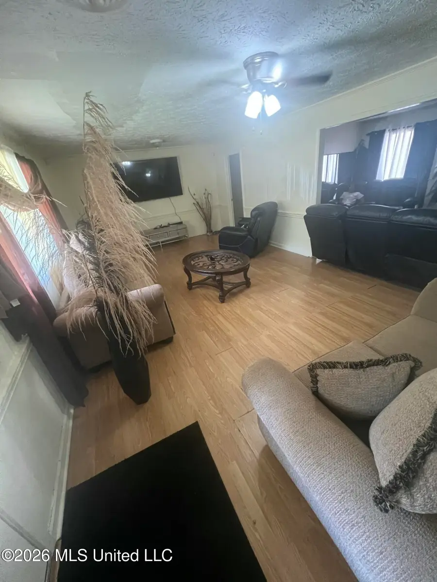 260 S Canton Club, Jackson, MS 39211 - #3
