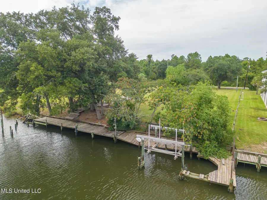 128 Mimosa Street, Pass Christian, MS 39571 - #2