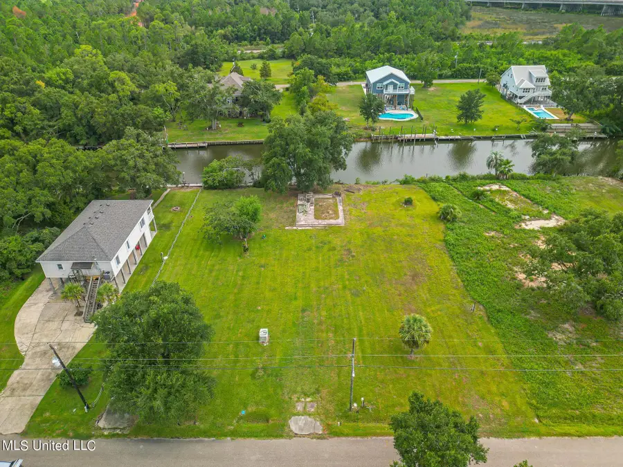 128 Mimosa Street, Pass Christian, MS 39571 - #3