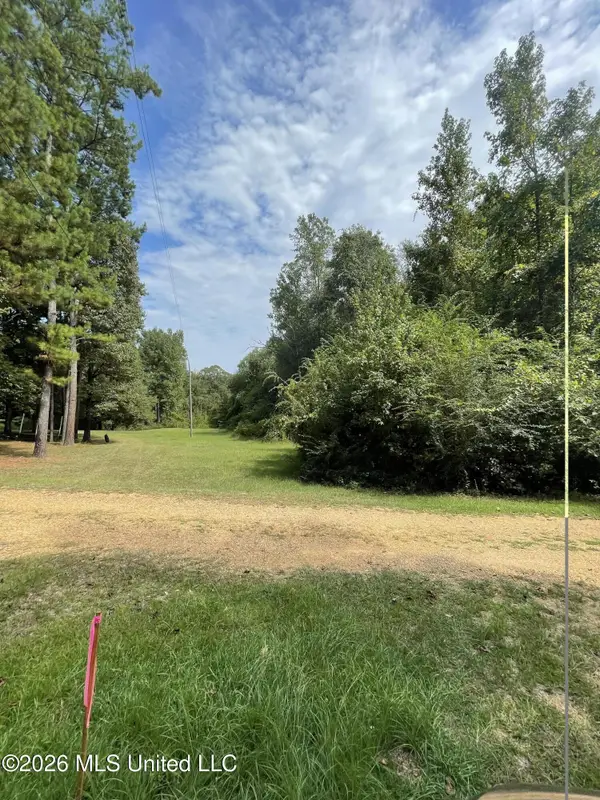 Roberts Lane, Wesson, MS 39191