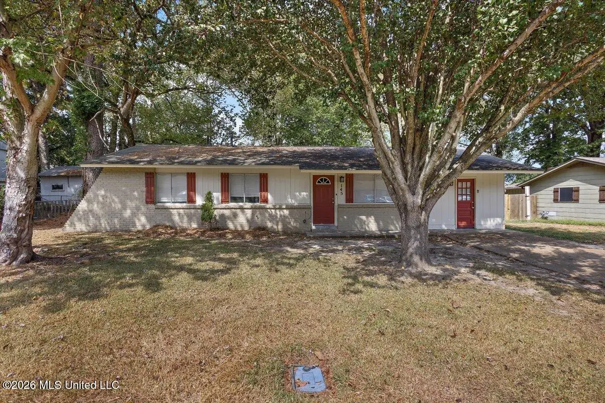 145 W Lisa Drive, Pearl, MS 39208 - #1