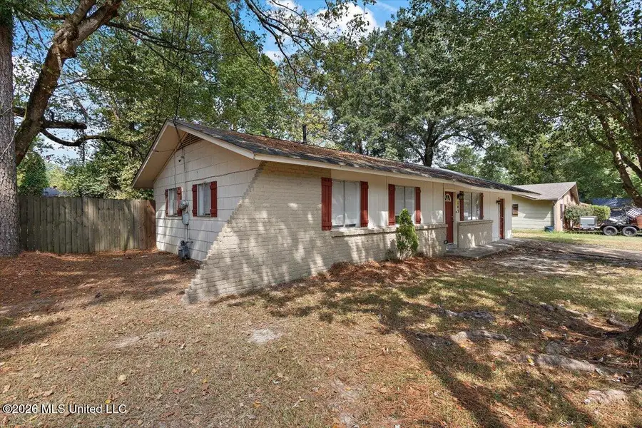 145 W Lisa Drive, Pearl, MS 39208 - #3