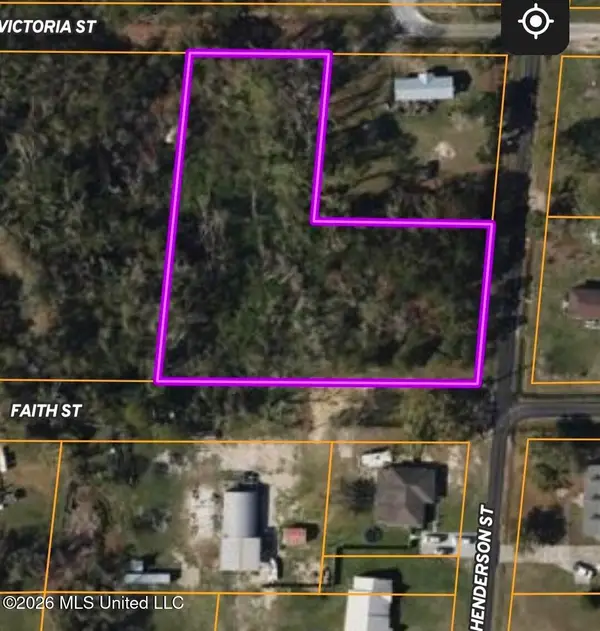 2201 Henderson Street, Waveland, MS 39576