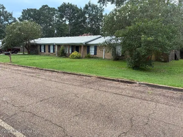 508 SE 10th Avenue, Magee, MS 39111