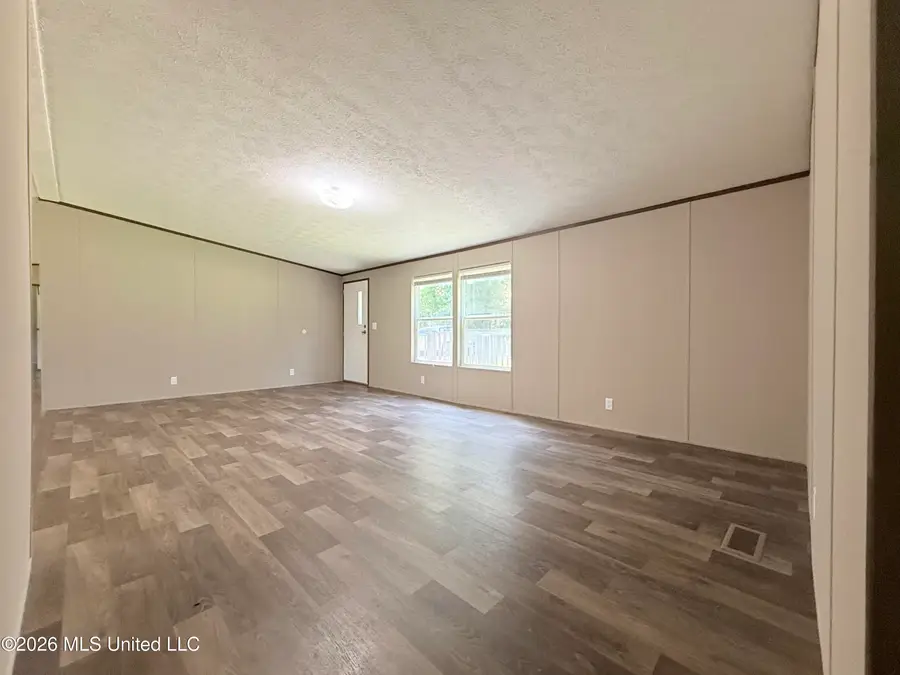 1206 Quinlivan Road, McComb, MS 39648 - #2