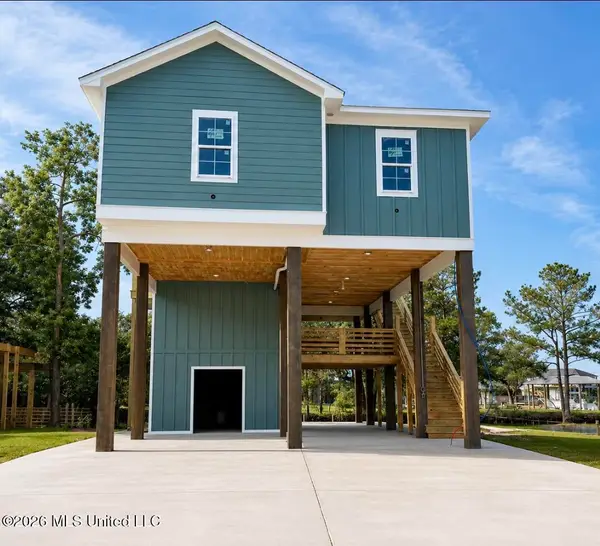 4199 20th Avenue, Bay Saint Louis, MS 39520