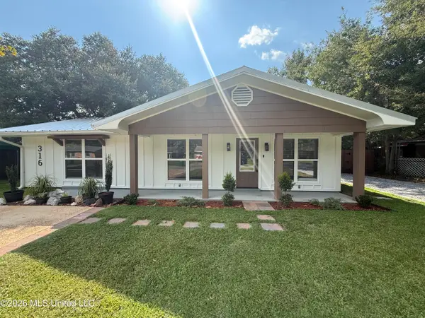 316 Mincheck Road, Ocean Springs, MS 39564